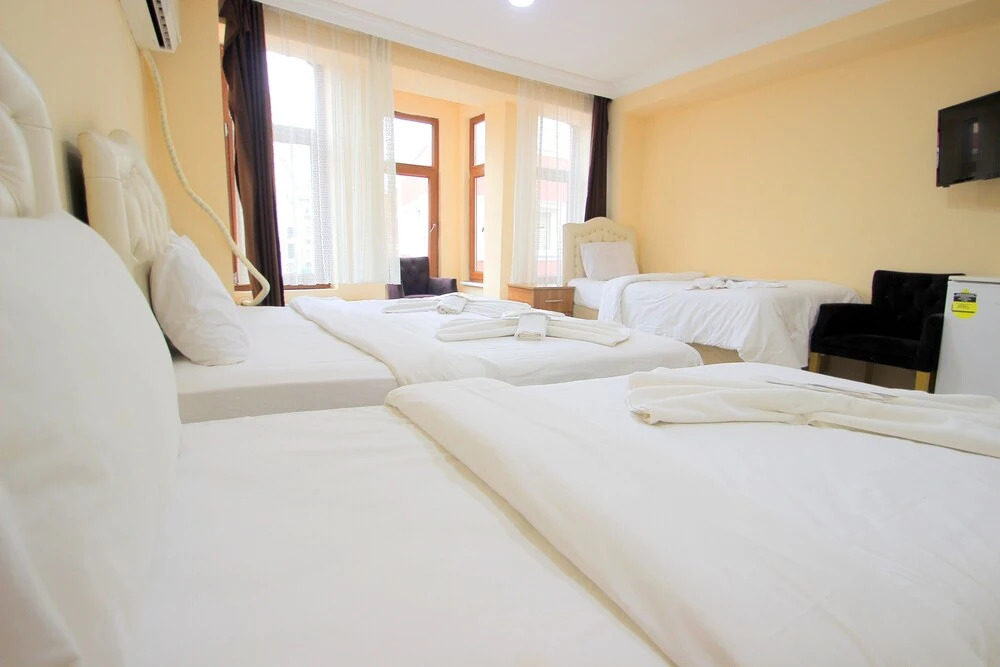Yasar Hotel