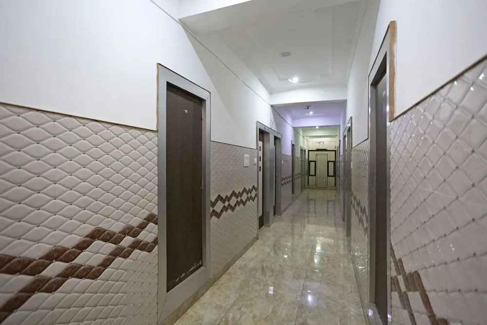 Itsy Hotels Satya Shree