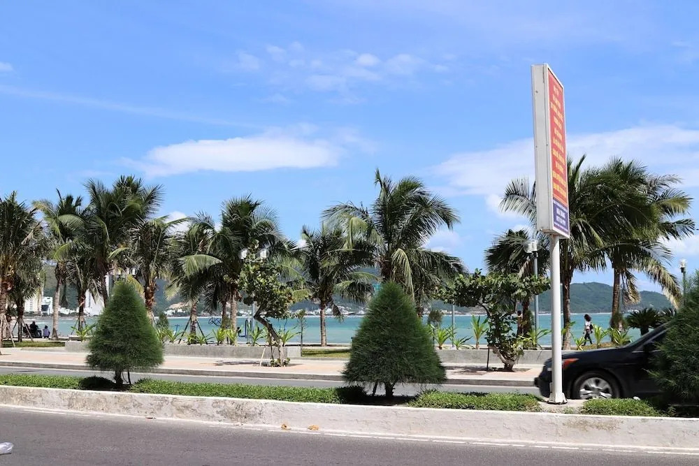 The Gold Beachfront Luxury Apartment