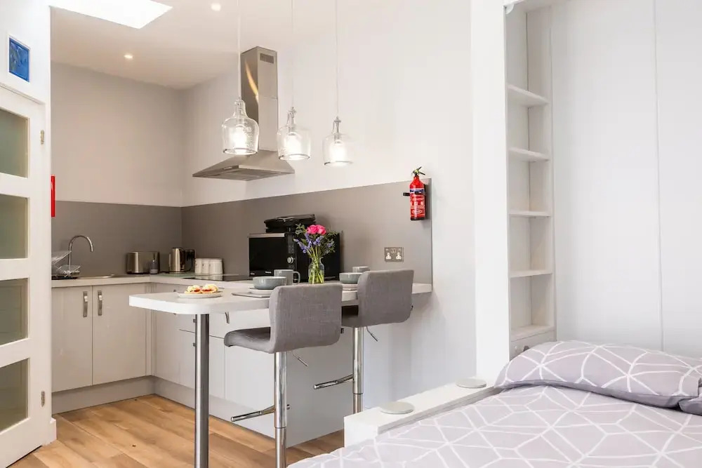 Cozy Holiday Apartment in Porthleven, No Deposit