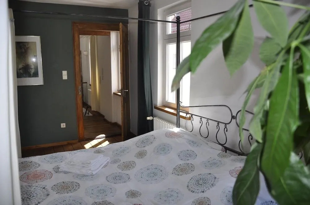 Geibelhof - Apartments in mediterraner Hofreite nahe Frankfurt am Main