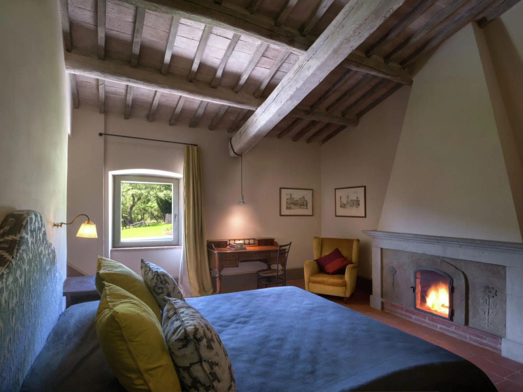 Villa in Tuscany with Organic Wine Estate