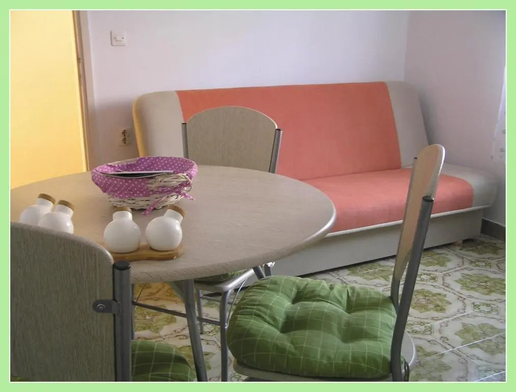 Apartman Tisno