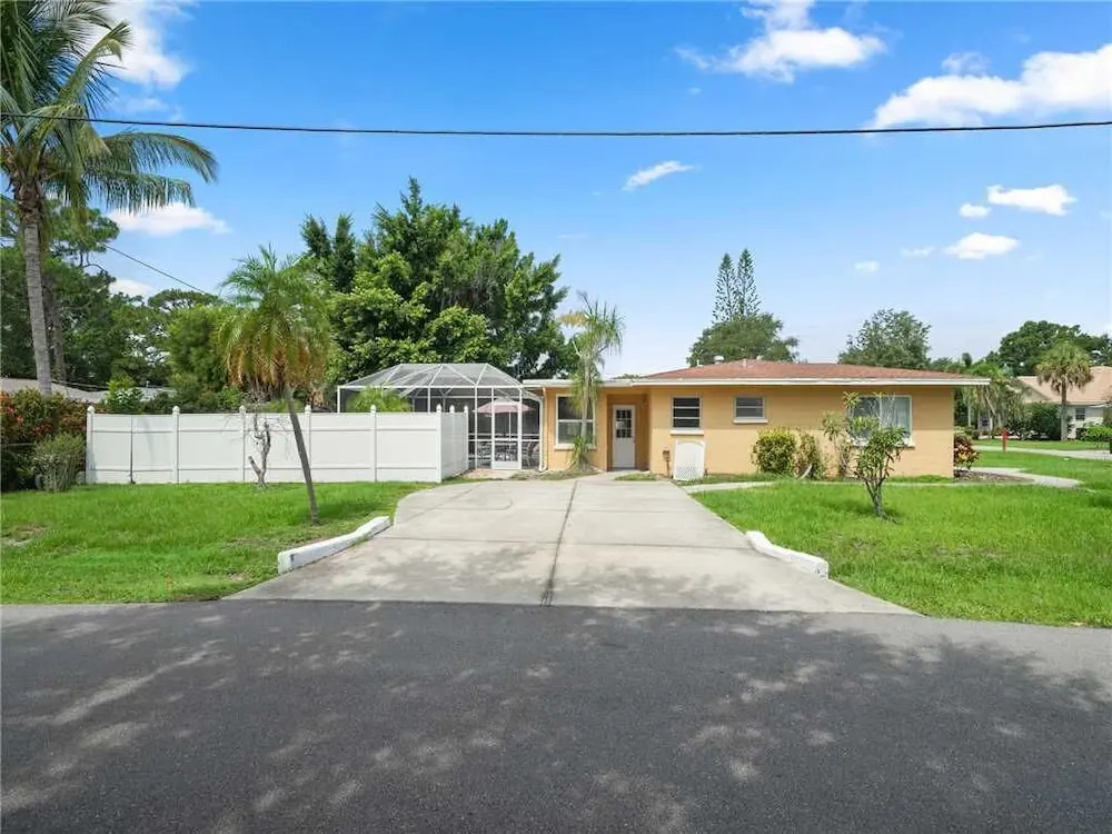Aurora Seabreeze - Three Bedroom Home