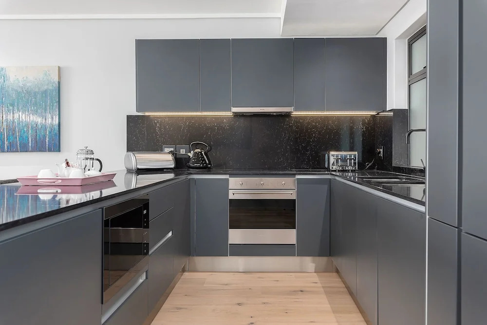 Cosmopolitan Luxury Serviced Apartments