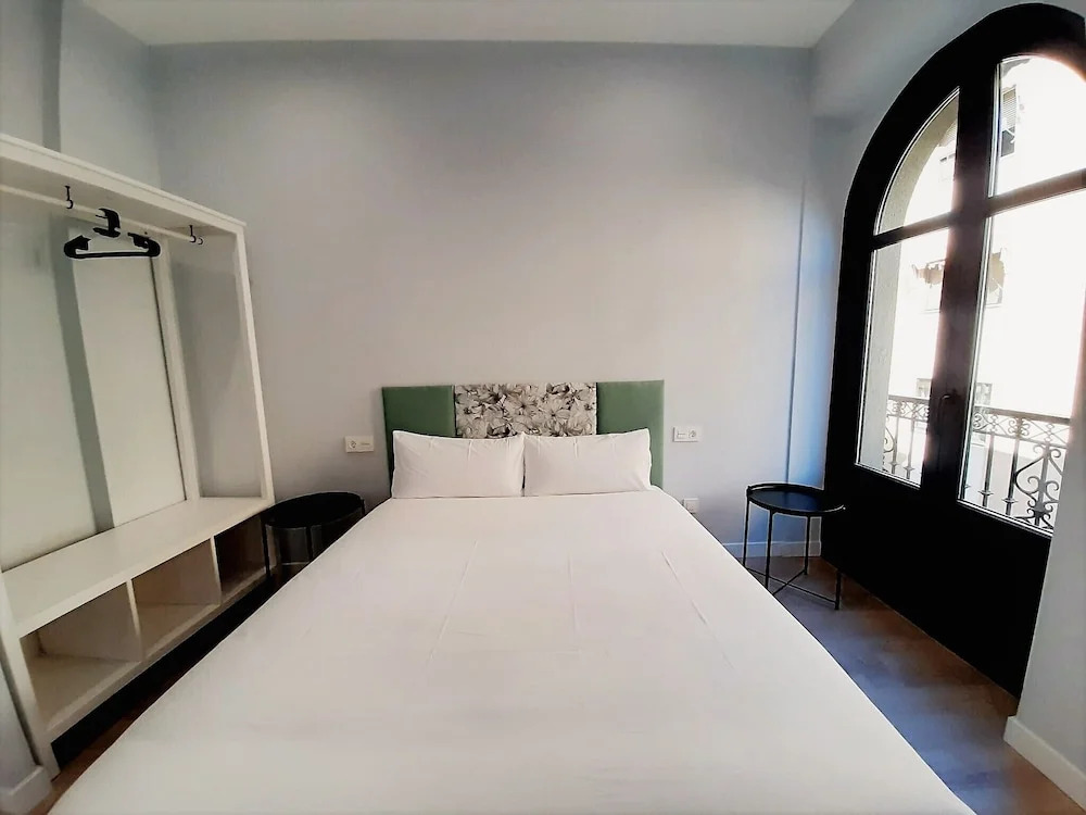Hostal Carmen by gaiarooms