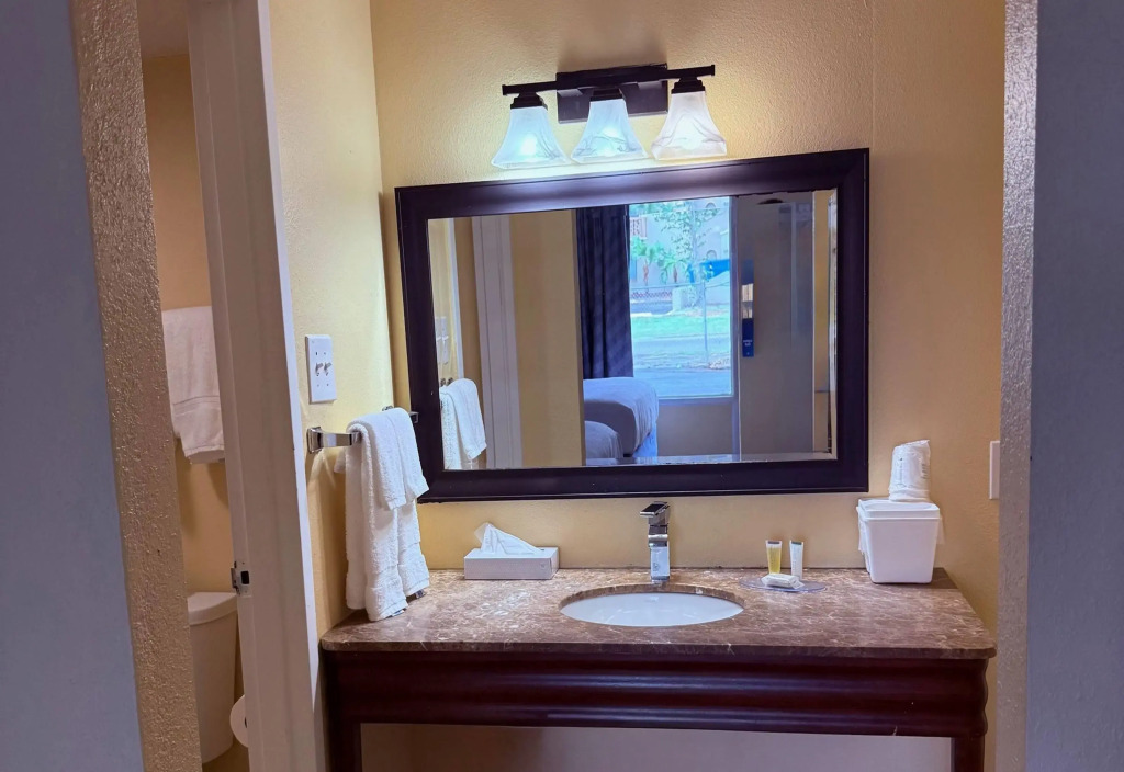 Days Inn by Wyndham St. Petersburg / Tampa Bay Area