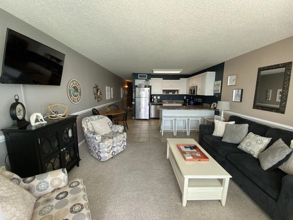 Royal Garden Resort 1205 2 Bedroom Condo by RedAwning