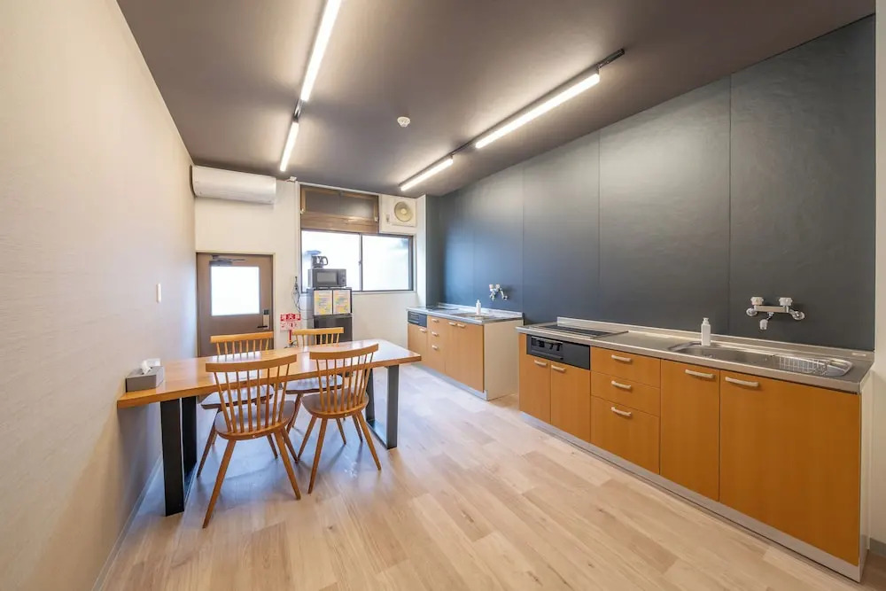 KOMOREBI HOSTEL-your cozy place