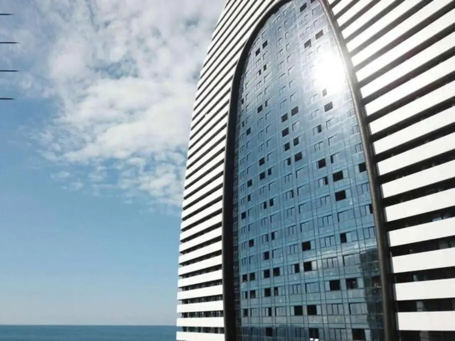 Leo Group Luxury Apartment 09-15 Alliance Palace