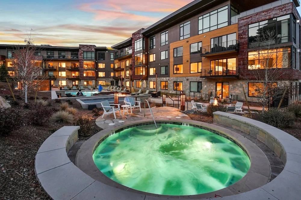 Ski-in out Dream Location With Unparalleled Access Views Amenities Pool Hot Tubs Fitness Center