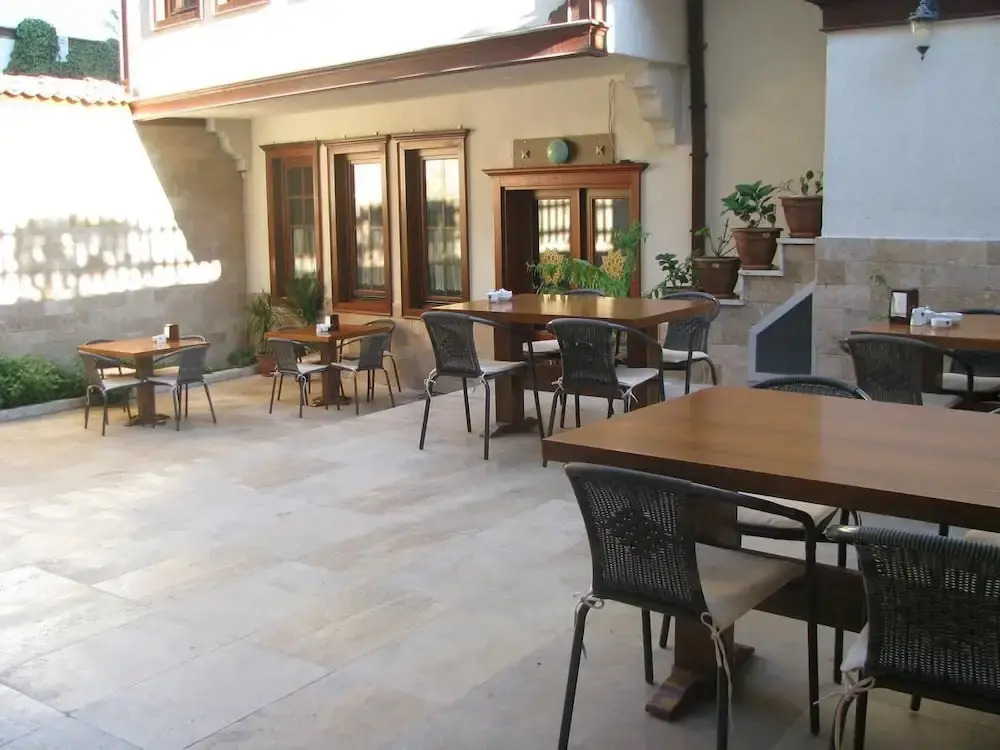 Simre Hotel