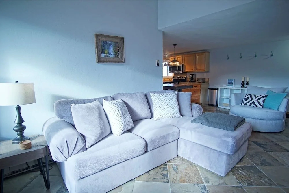 Ridgecrest 305 (379395) - 3 Br Condo