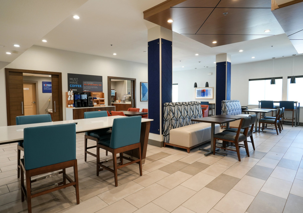 Holiday Inn Express Hotel & Suites Cedar Hill by IHG