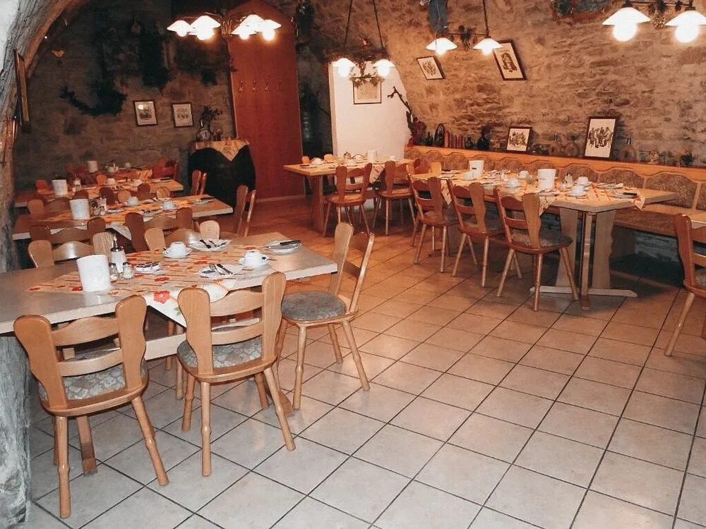 Hotel Kitzinger Hof an der B8