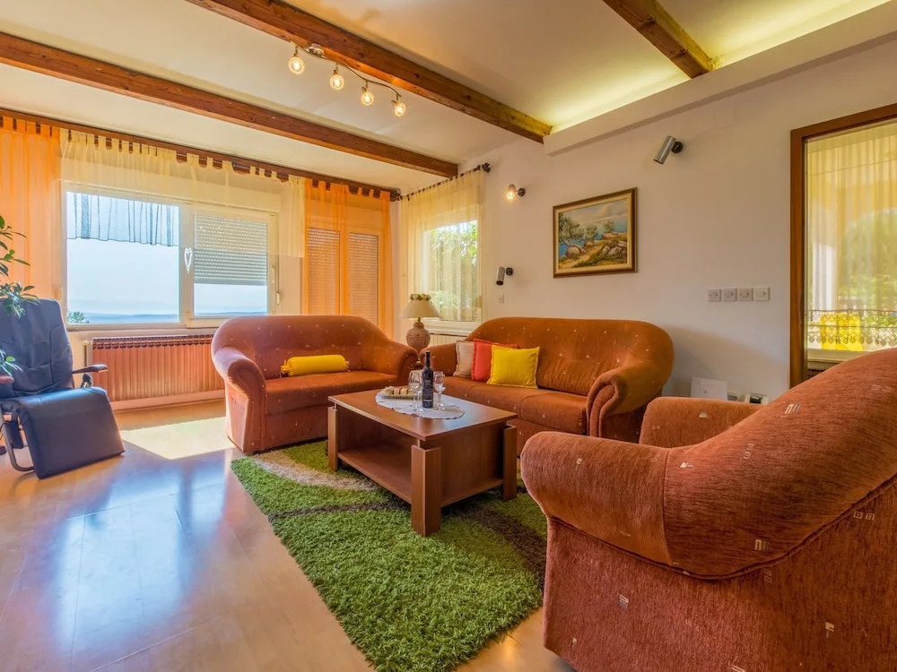 Apartments Ljiljana