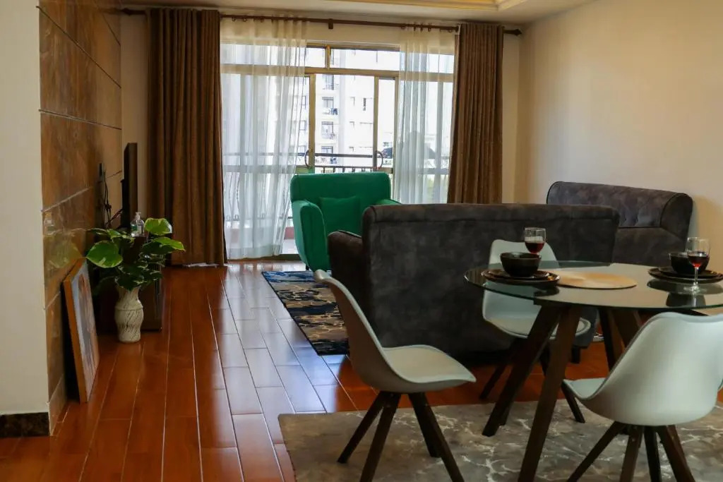 DELUXE 2bedroom plus SQ Apartment at Kilimani-Nairobi
