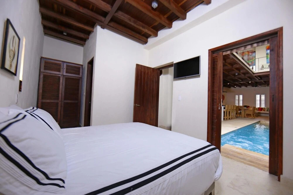 Casa de la Muralla - Luxury 4BR Colonial House in Getsemani by H