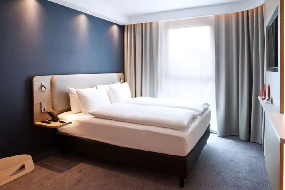 Holiday Inn Express & Suites Monheim am Rhein by IHG
