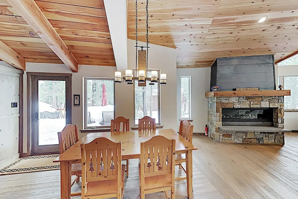 New Listing! Custom Alpine Home w/ Private Hot Tub home