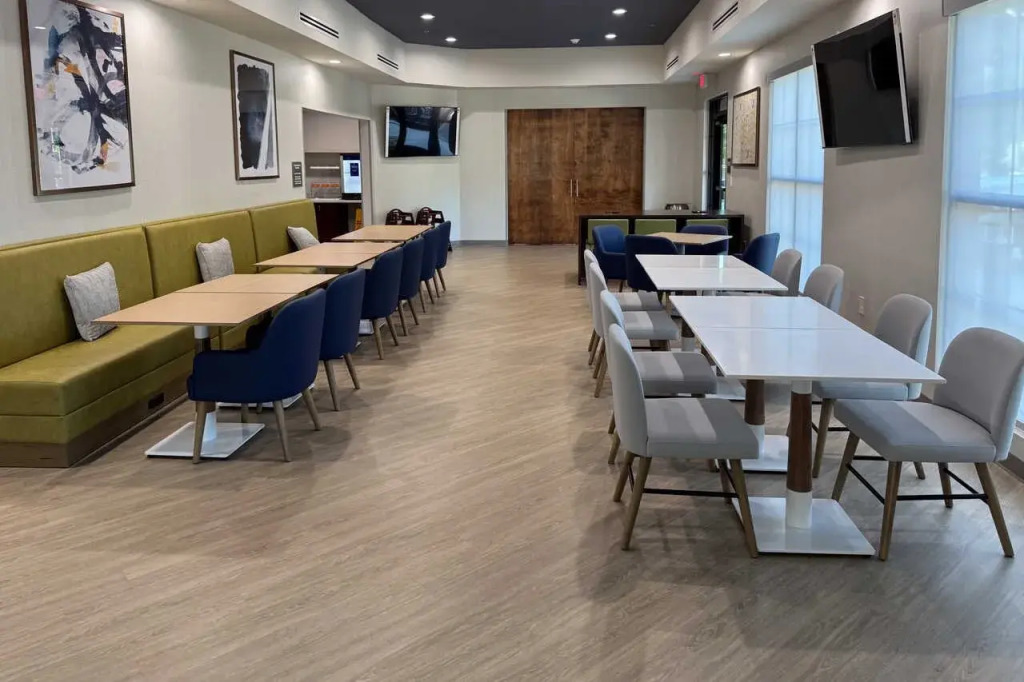 Comfort Inn & Suites Huntsville Near University