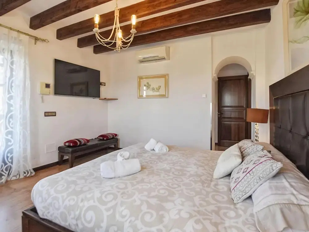 Country House in Ariany With Private Pool