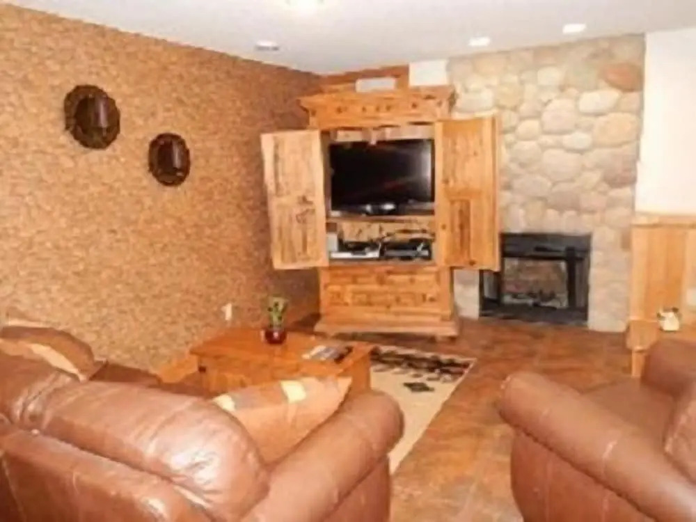 Bear Lodge