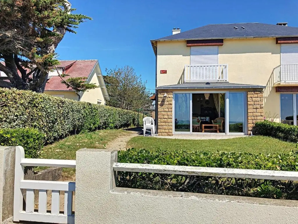 Appartement Jullouville, 2 pièces, 2 personnes - FR-1-361-154