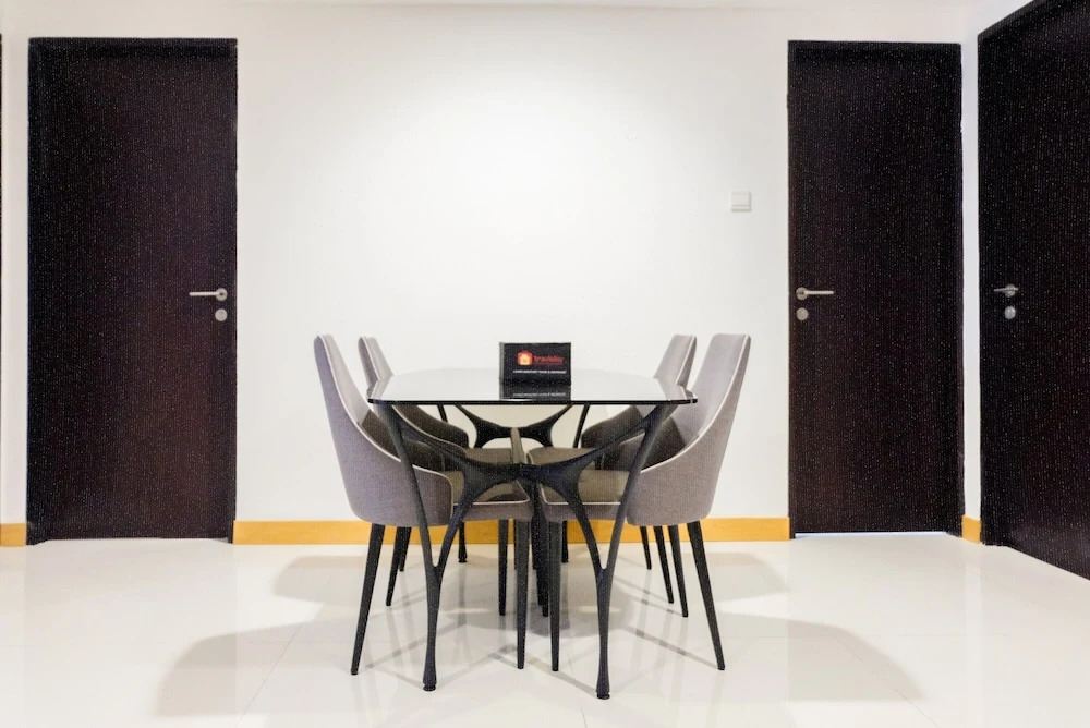 Big Size with City View @ 3BR Lexington Apartment