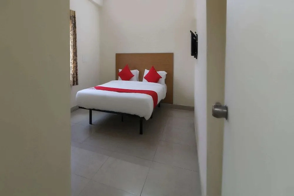 OYO 47251 M&m Rooms