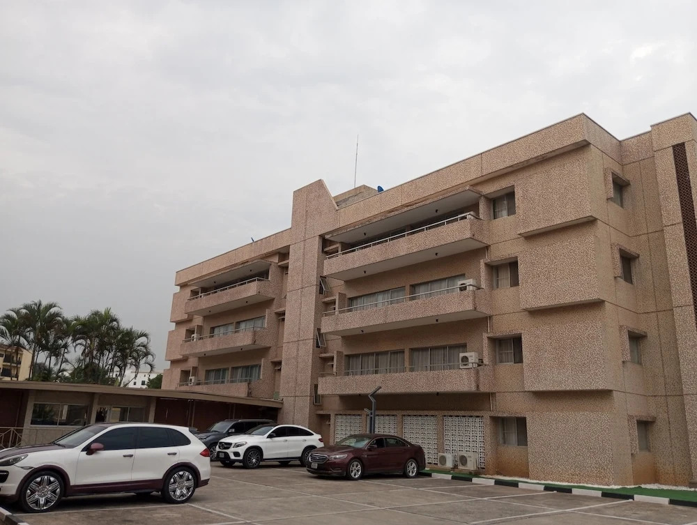 Sujimoto Apartment MacDonalds