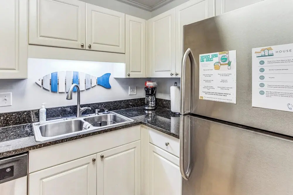 Golf Cart & Pool Access! Condo in Myrtle Beach