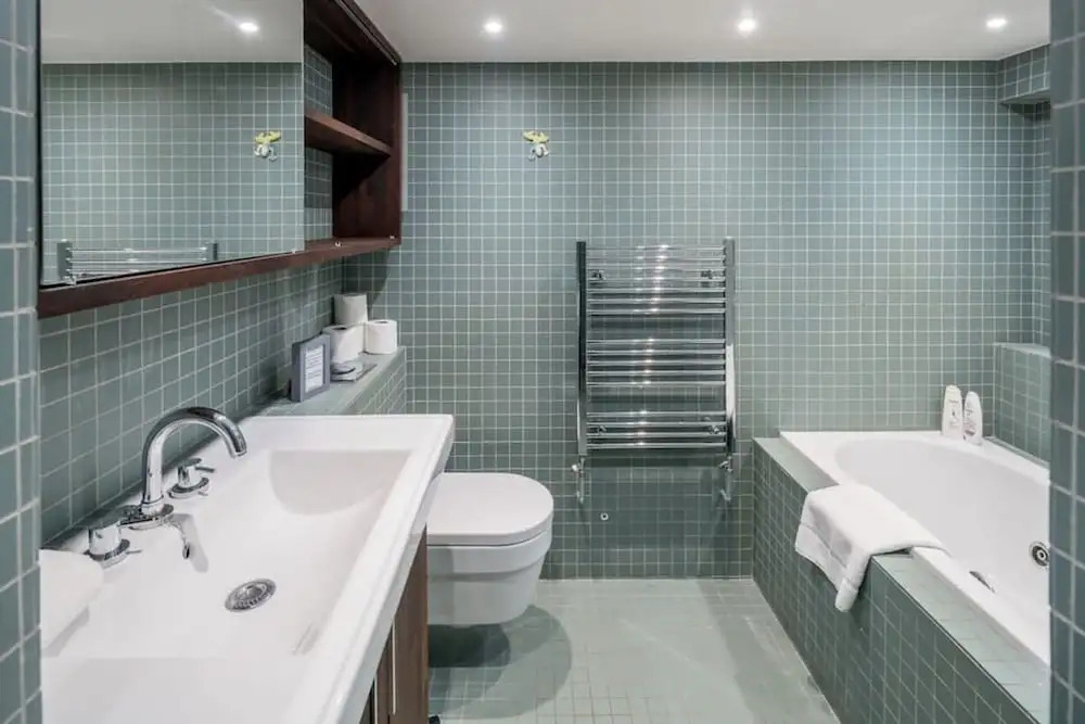 Stunning and Spacious 4 Bedroom 2 Bath in Fulham