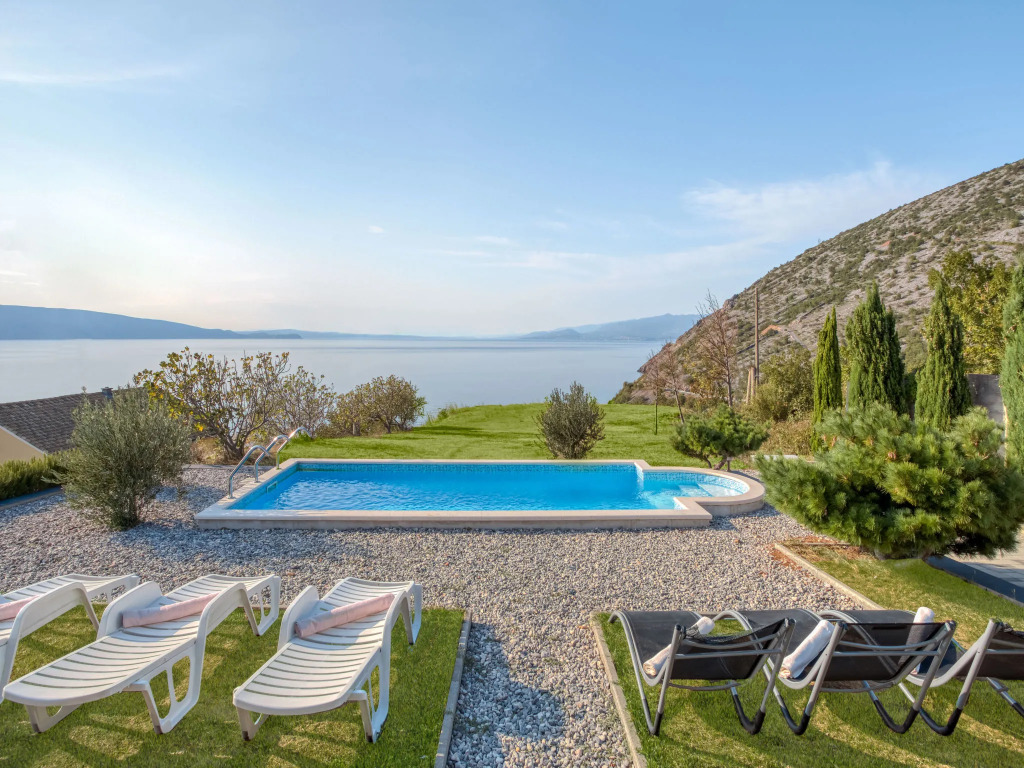 Three-Bedroom Holiday Home in Senj