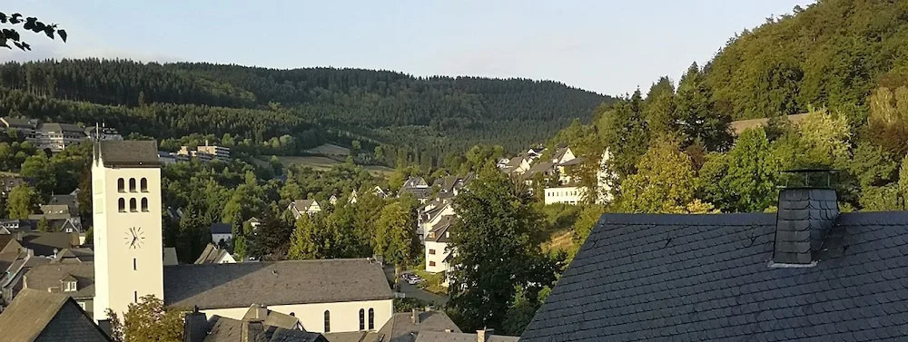Zur Fredeburg