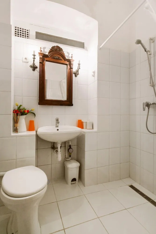 Hunyadi 4 Apartment I.