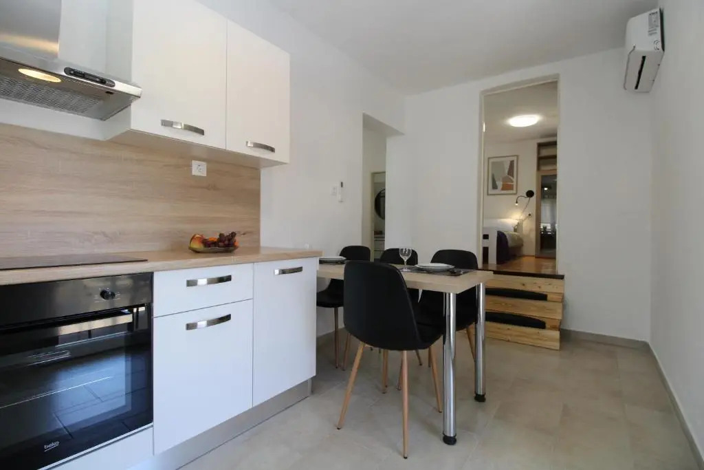 Apartment Padulj 1365