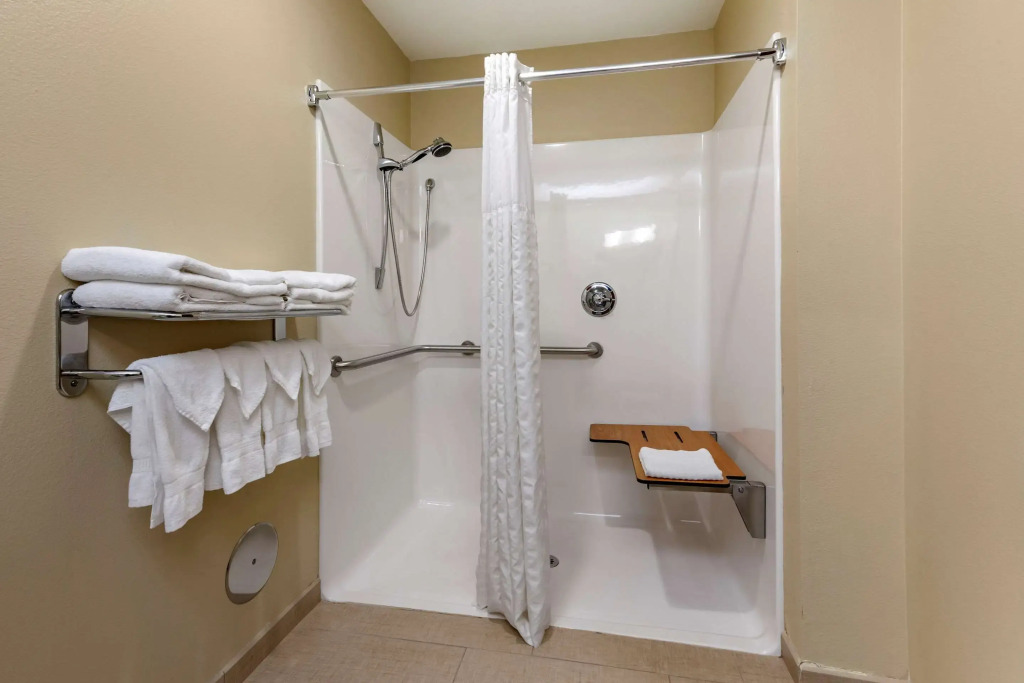 Comfort Suites Marquette
