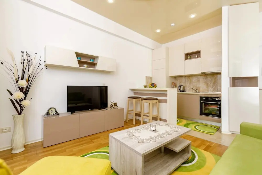 Luxury Harmonia Apartments