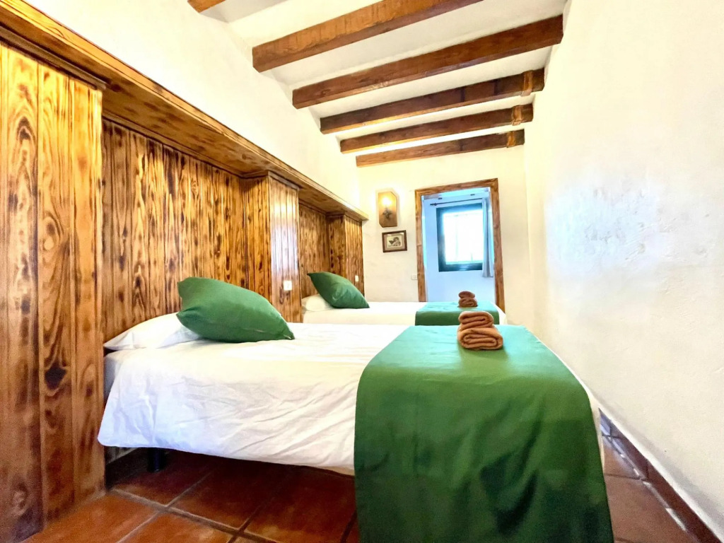 Apartment in rural house with Wifi and ocean view