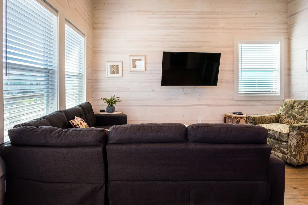 Driftwood Delight 2 Bedroom Home