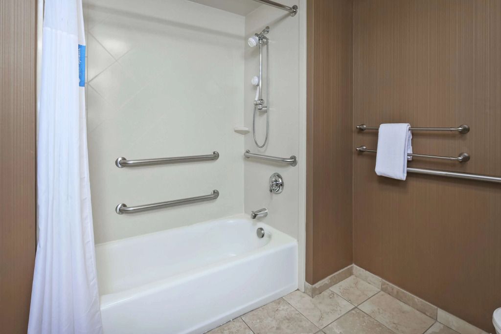 Hampton Inn & Suites Grand Rapids-Airport 28th St