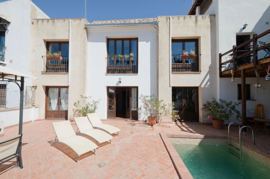 Casa Bombo