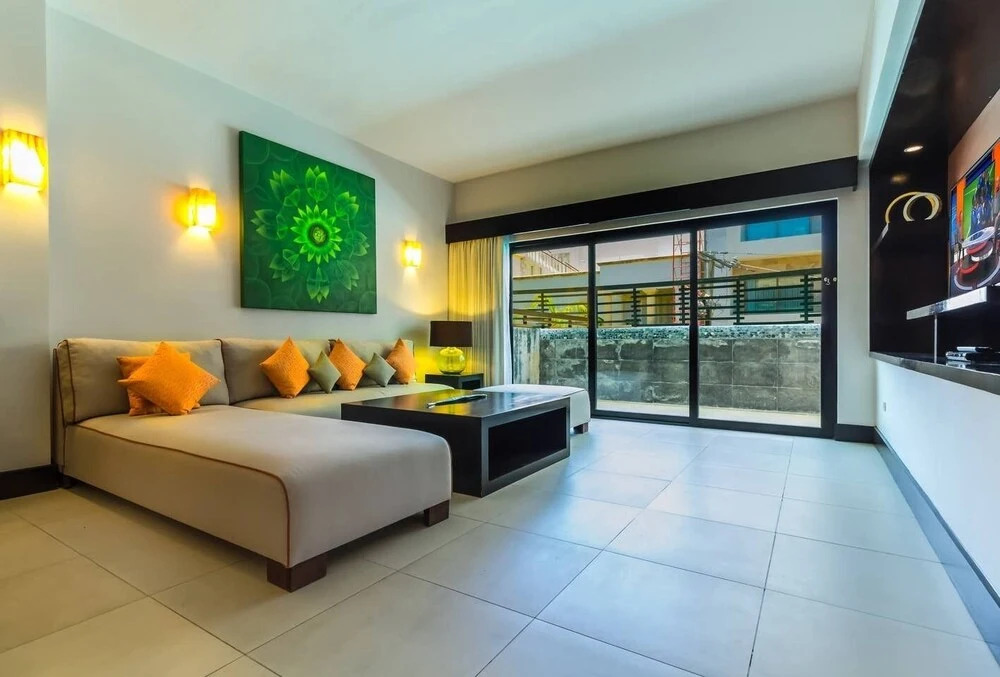Beachfront! Luxury! 2 BR, W/ Plunge Pool. Paradise