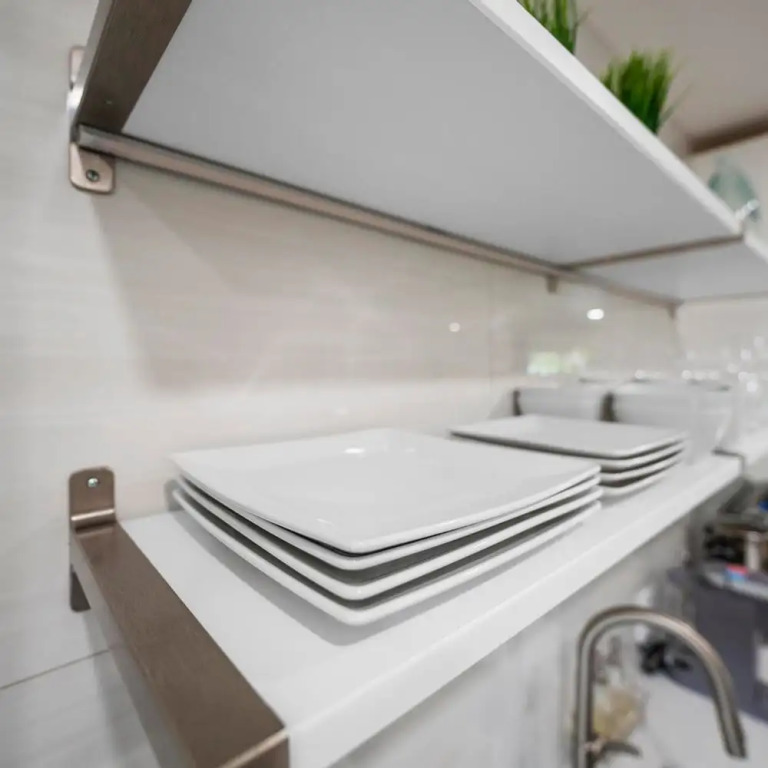 Uhost AI Stylish 1BR Bright Space w Patio
