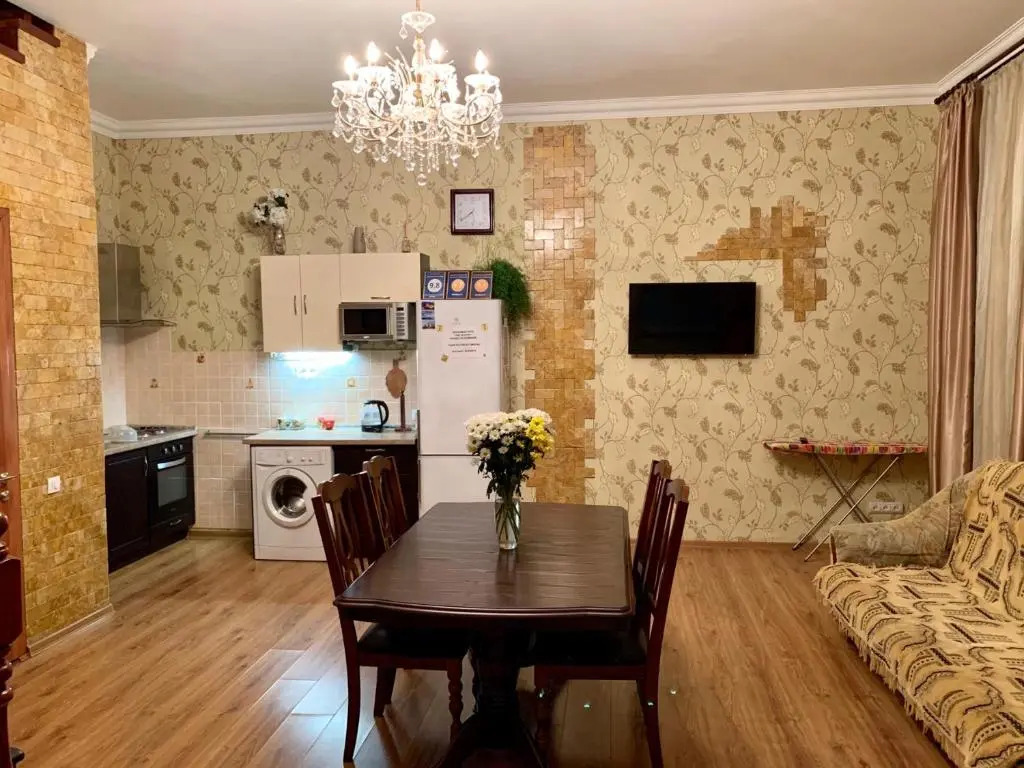 Apartment on Zhukovskogo