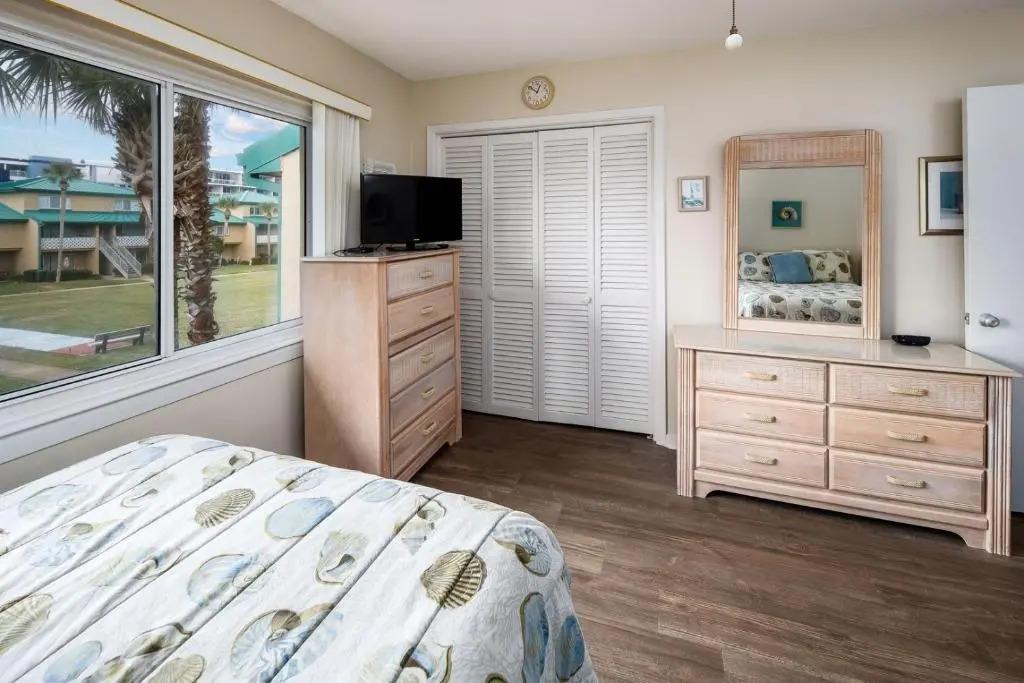 Seaspray Condos 113B