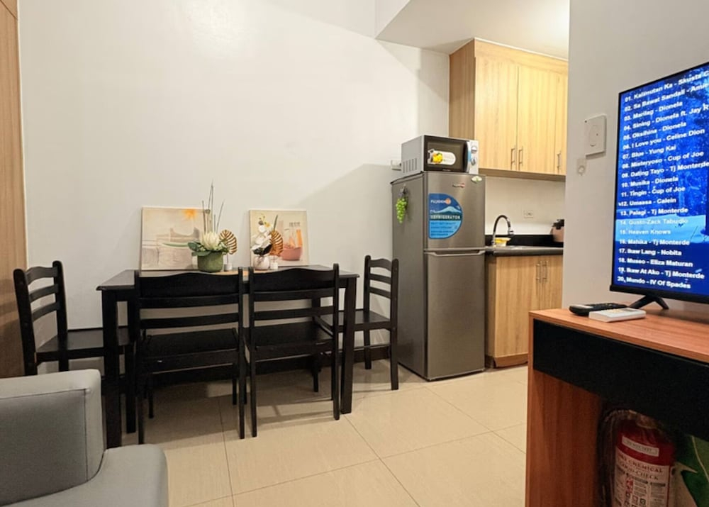 Metros Hideaway Shore 2 Tower 1