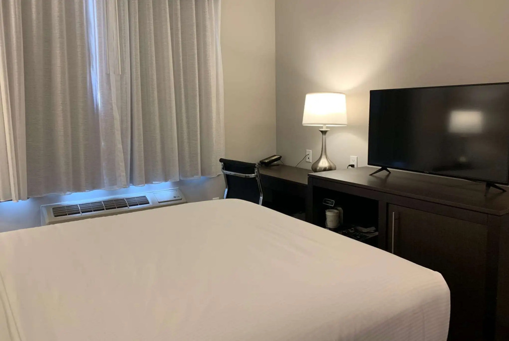 Wingate by Wyndham JFK Airport/Far Rockaway