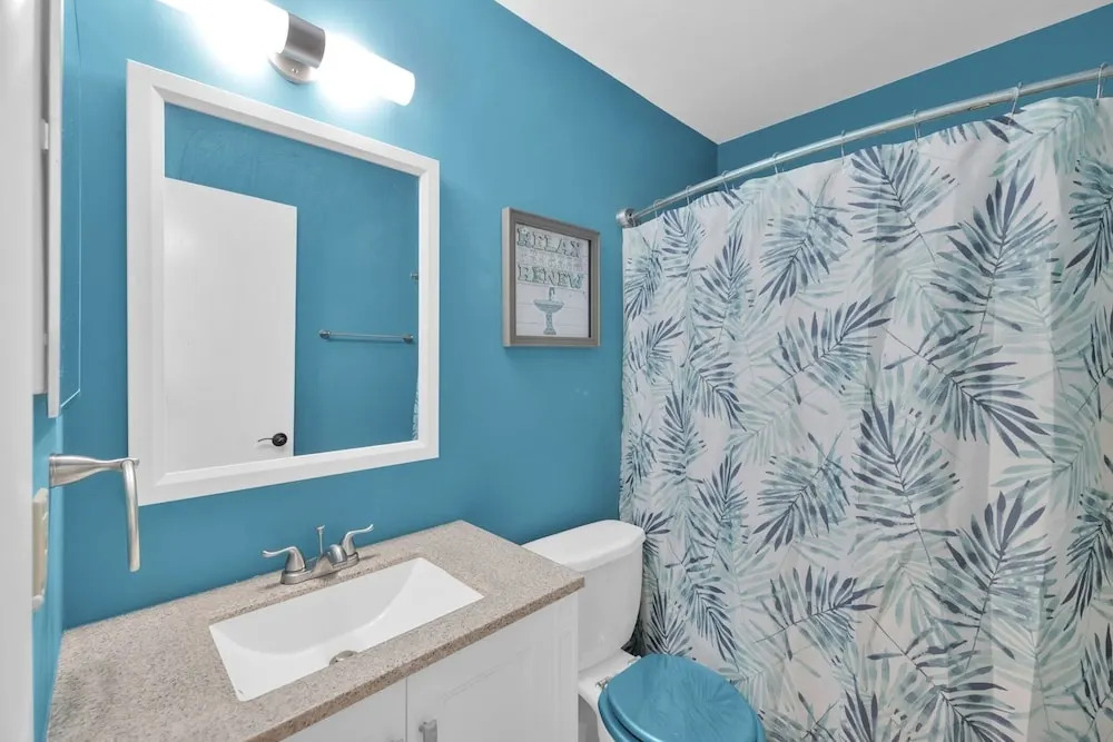 Beachy Vibe 2 BDR In Desirable HHI Resort!